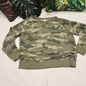 Old Navy sz Large "Vintage Camo" crew neck pullover sweatshirt